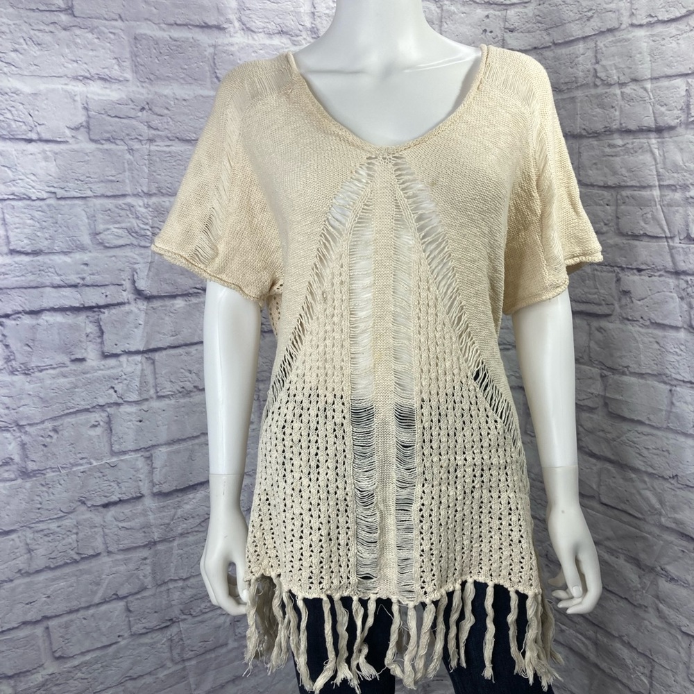 ✨ Sloane Rouge for Anthropologie Boho Fringe Top – Effortless Festival Vibes 🤍🌿✨ - Picture 3 of 12